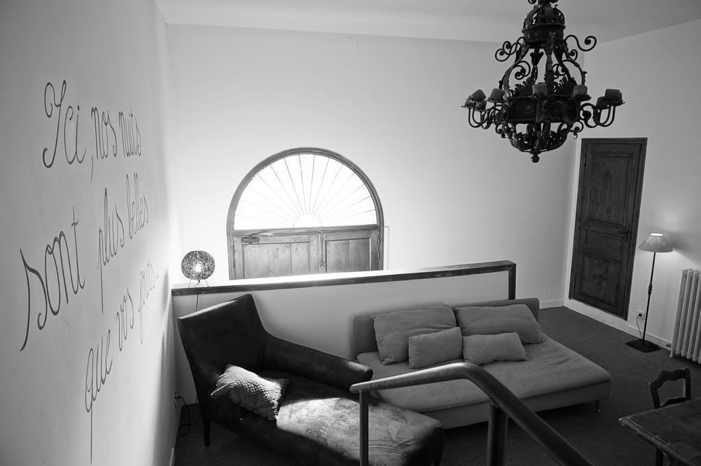 לינה וארוחת בוקר Teyran La Maison Disabelle מראה חיצוני תמונה